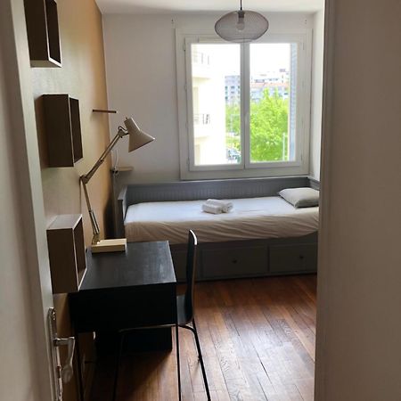 דירות גרנובל Chambre Meublee Cafe Boulevard Joseph Vallier מראה חיצוני תמונה